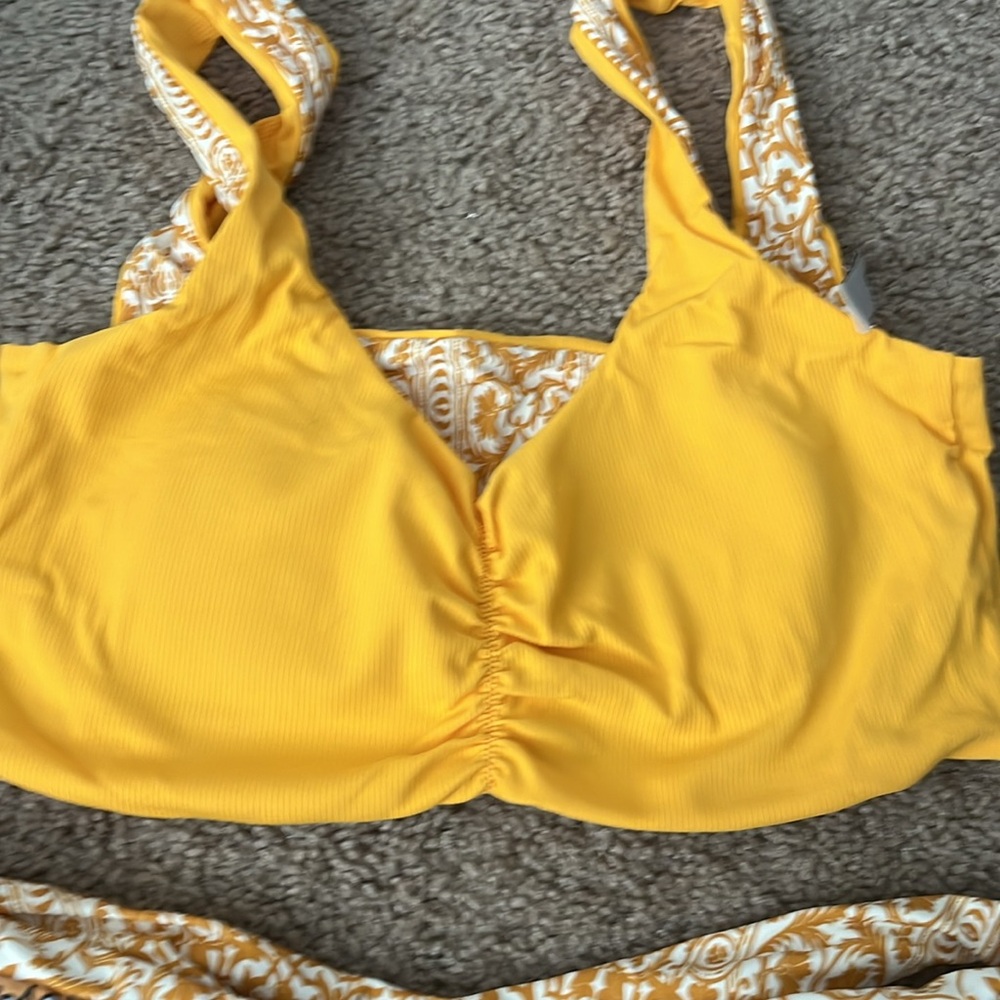 Maaji Gold Pattern Bikini, Reversible, NWT - Picture 9 of 9